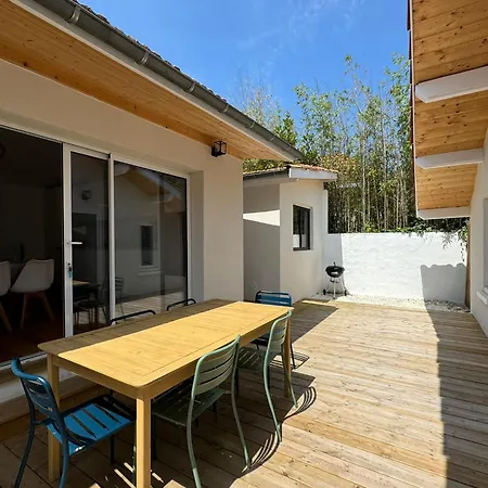 Holiday home Charmante Maison Aux Abatilles